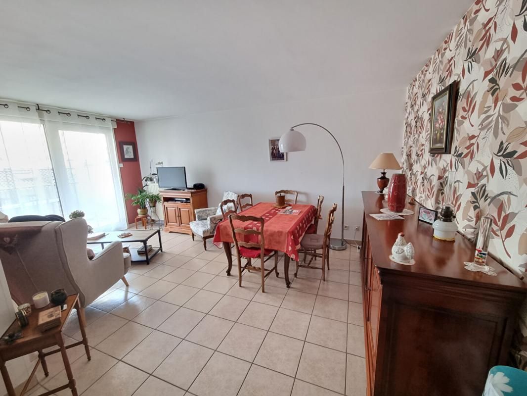 VILLEFRANCHE-SUR-SAONE Appartement duplex Villefranche Sur Saone 4 pièces 81 m2, terrasse, garage 1
