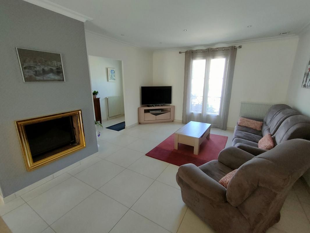 SAINT-AUBIN-DES-ORMEAUX Maison Saint Aubin des Ormeaux 5 pièces 131 m2 3