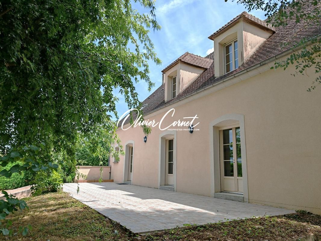 NOGENT-LE-ROTROU Maison Nogent Le Rotrou 6 chambres 249 m2 2