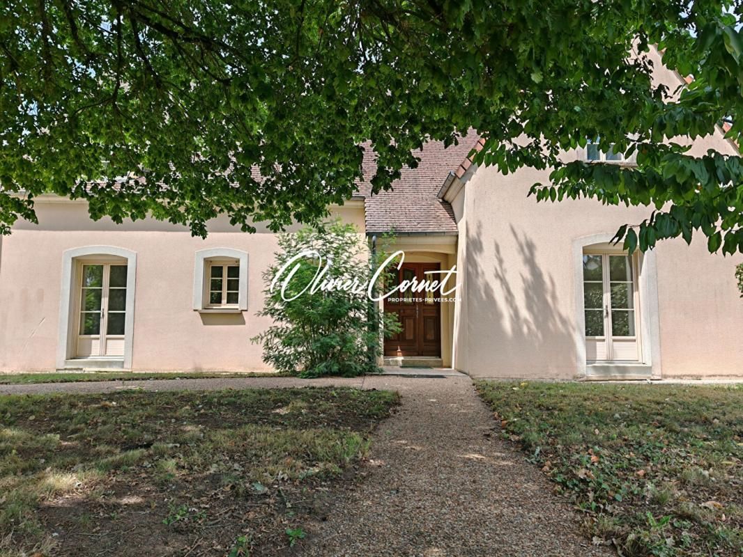 NOGENT-LE-ROTROU Maison Nogent Le Rotrou 6 chambres 249 m2 3