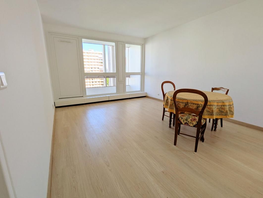 T3 60 m² avec 3 balcons + Box fermé, Vue Parc, Métro Flachet