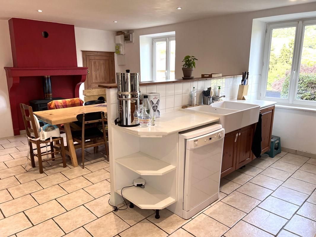 CHAMBOST-ALLIERES Maison Chambost Allieres 6 pièce(s) 183 m2 3