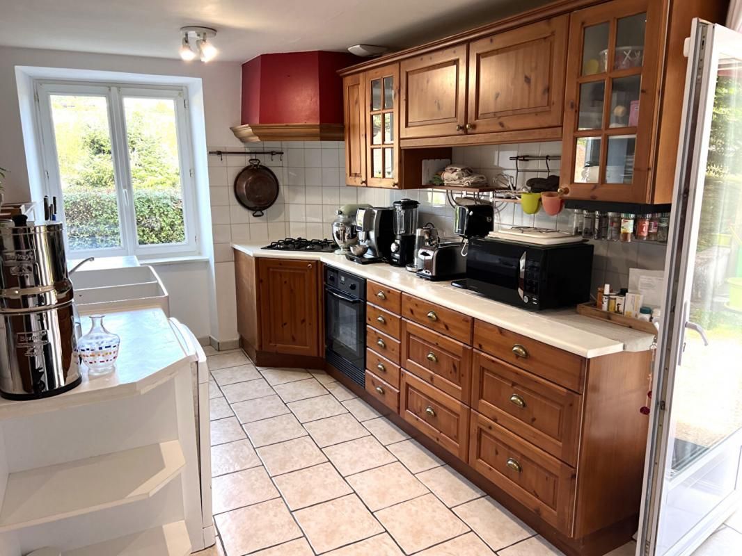 CHAMBOST-ALLIERES Maison Chambost Allieres 6 pièce(s) 183 m2 4