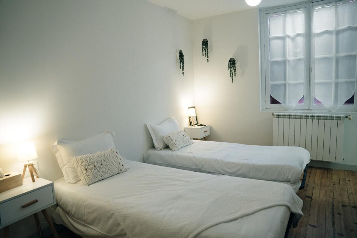 SAINT-JUST-IBARRE MAISON BASQUE 18e  siècle, 11 pièces, 6 chambres 3