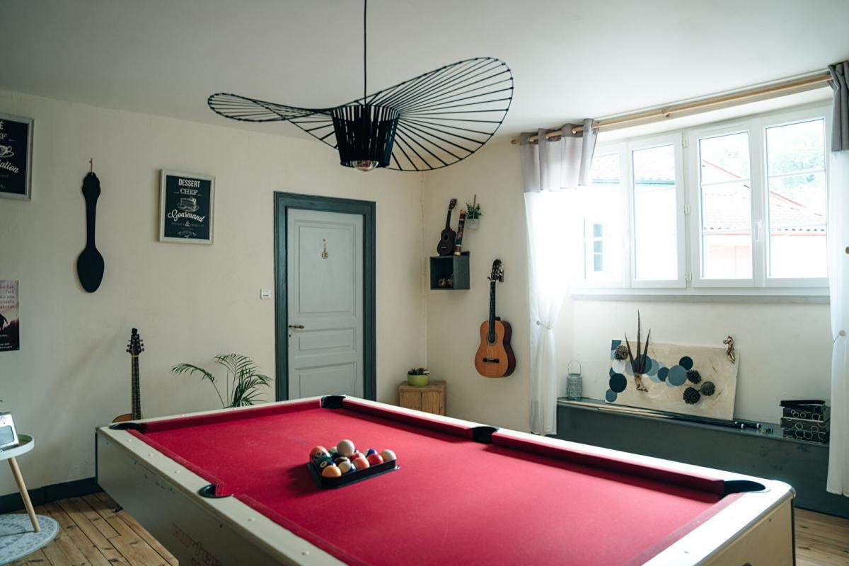 SAINT-JUST-IBARRE MAISON BASQUE 18e  siècle, 11 pièces, 6 chambres 4