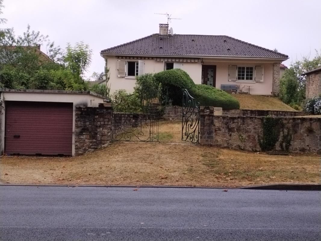 ORADOUR-SUR-VAYRES Maison 5 pièces 123 m² et terrain 1686 M² 1