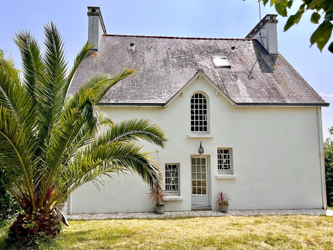 QUIMPER - MAISON DE CHARME DE 164 M2 À KERFEUNTEUN