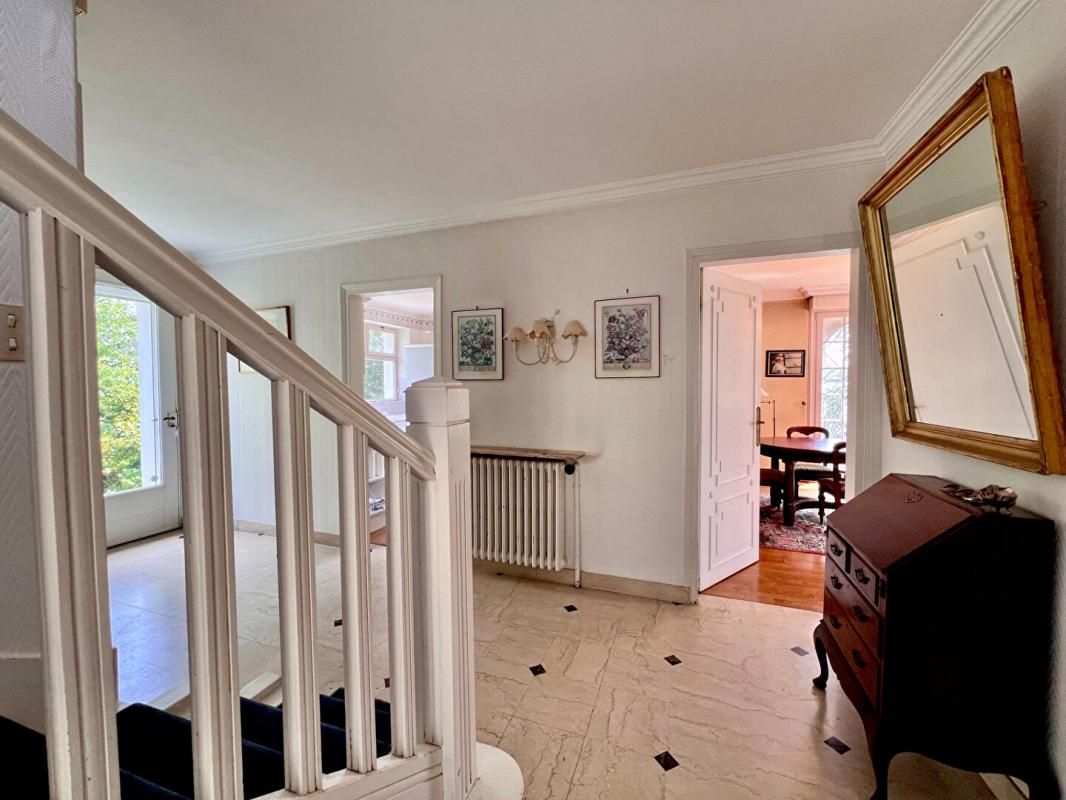 QUIMPER QUIMPER - MAISON DE CHARME DE 164 M2 À KERFEUNTEUN 2