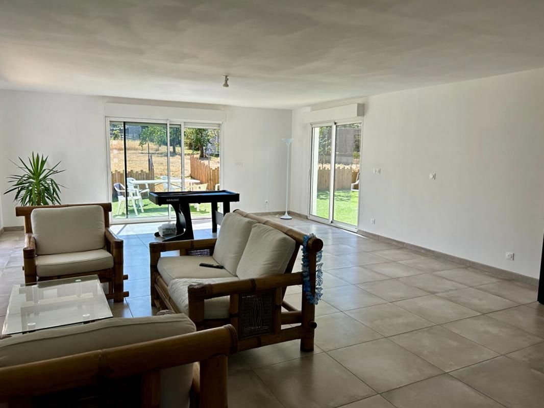 ROUANS Maison contemporaine à Rouans (135M2- Terrain de 787M2) 1
