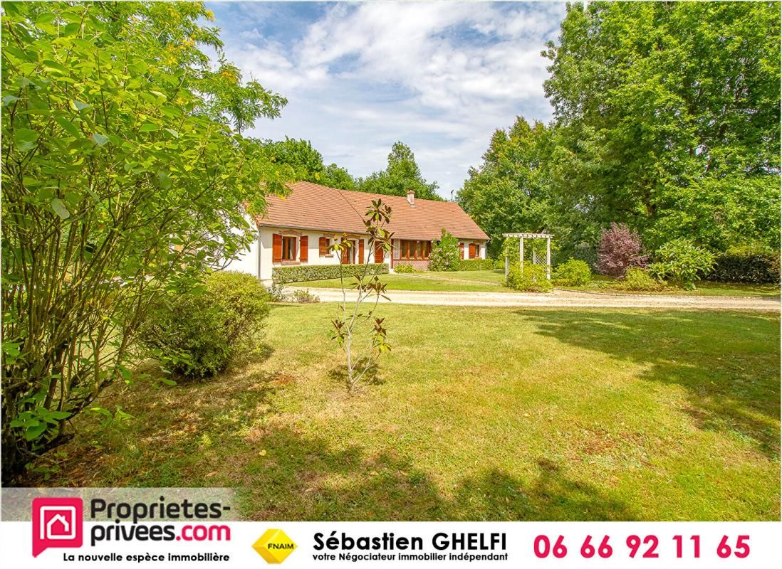 CORMERAY belle maison avec 4 chambres dont 1 suite avec superbe parc arboré 1
