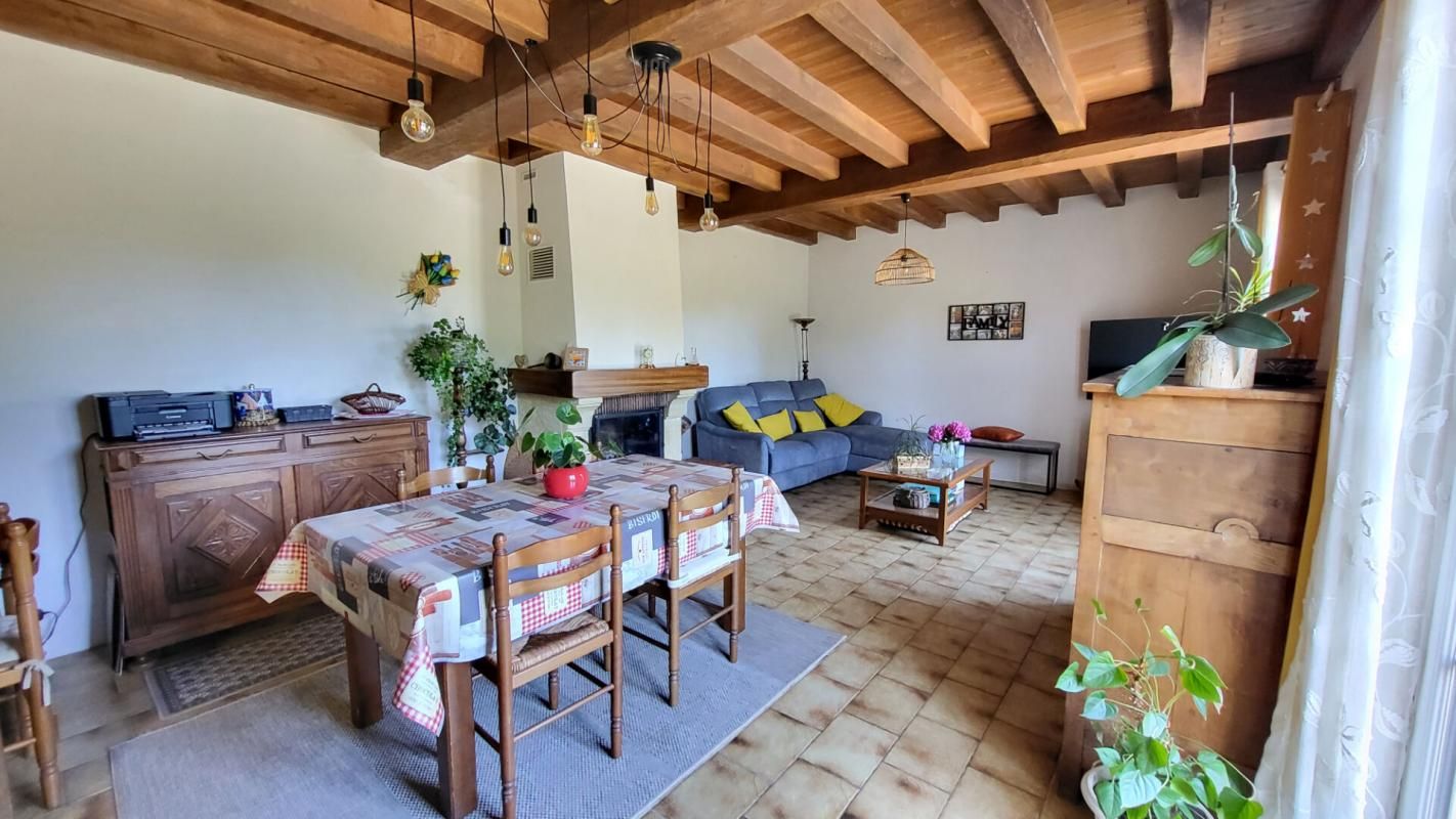 SAINT-LAURENT-DES-HOMMES Maison proche Saint Laurent Des Hommes 5 chambres 163 m2 et terrain 8000 m² 4