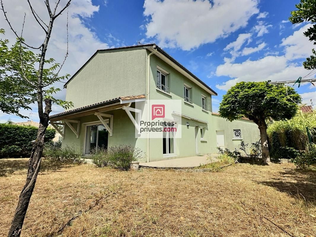 MERIGNAC DEPT 33 - MERIGNAC ARLAC - Maison 6 pièce(s) 135 m2 avec jardin de 492m2 et un garage de 25m2 2