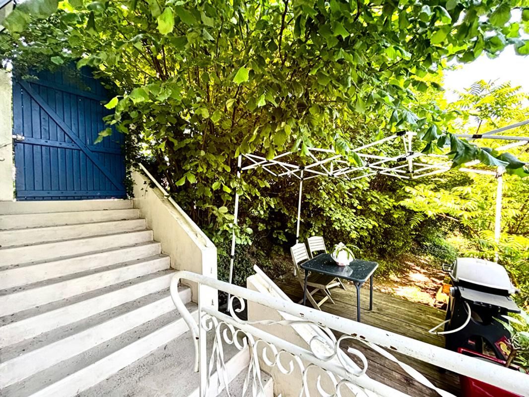 LA MENITRE Maison La Menitre 8 pièce(s) 191 m2 4