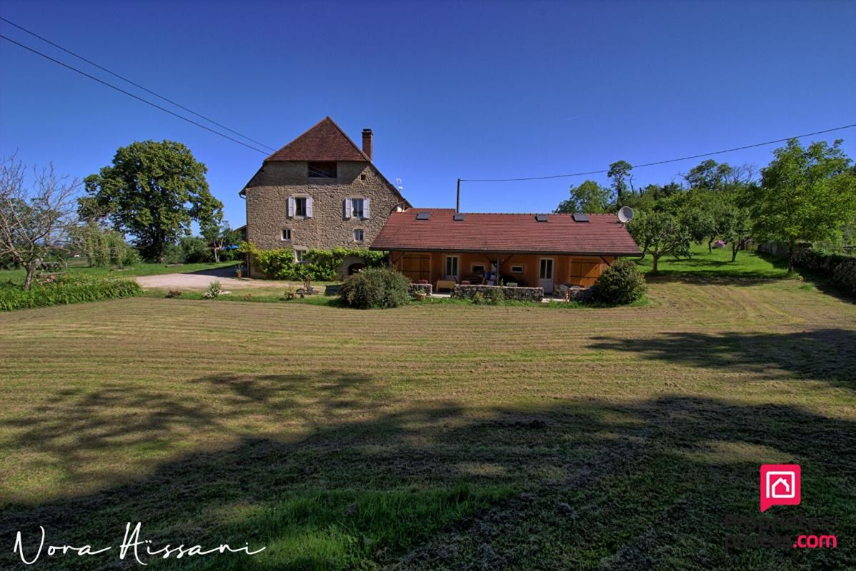 MONTMOROT Demeure de prestige Montmorot 4