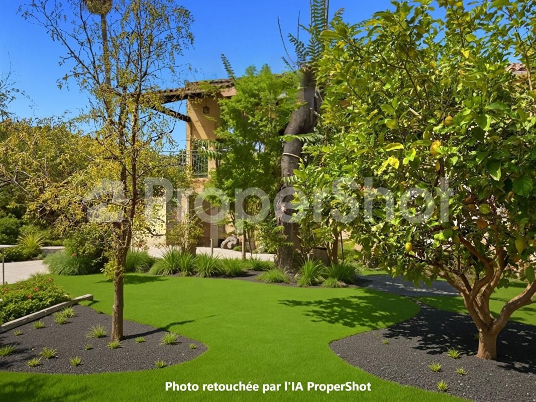 CAGNES-SUR-MER Propriété à rénover Cagnes Sur Mer 190 m2 4