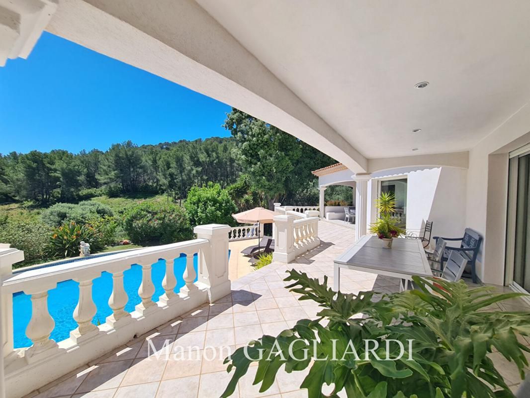 SAINT-CYR-SUR-MER VILLA PROCHE CALANQUE PORT D'ALON 2