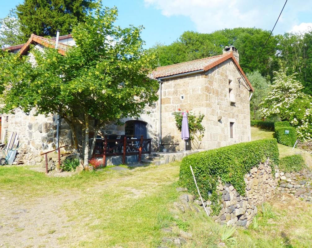 LE MONASTIER-SUR-GAZEILLE Maison Le Monastier Sur Gazeille 3 pièce(s) 102 m2 2