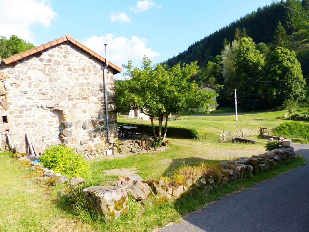 LE MONASTIER-SUR-GAZEILLE Maison Le Monastier Sur Gazeille 3 pièce(s) 102 m2 3