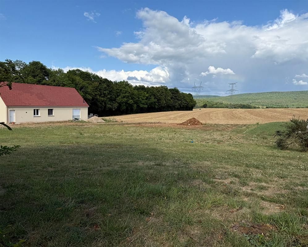 AGEY Terrain constructible sur 860 m2 viabilisé 2