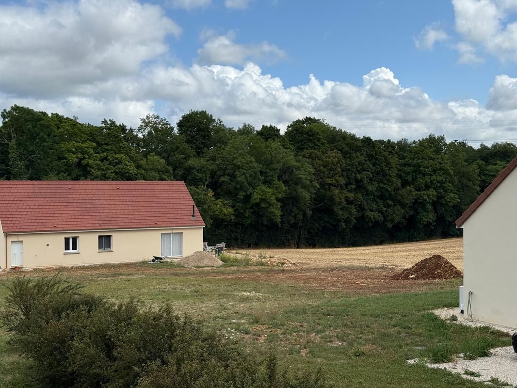AGEY Terrain constructible sur 860 m2 viabilisé 3