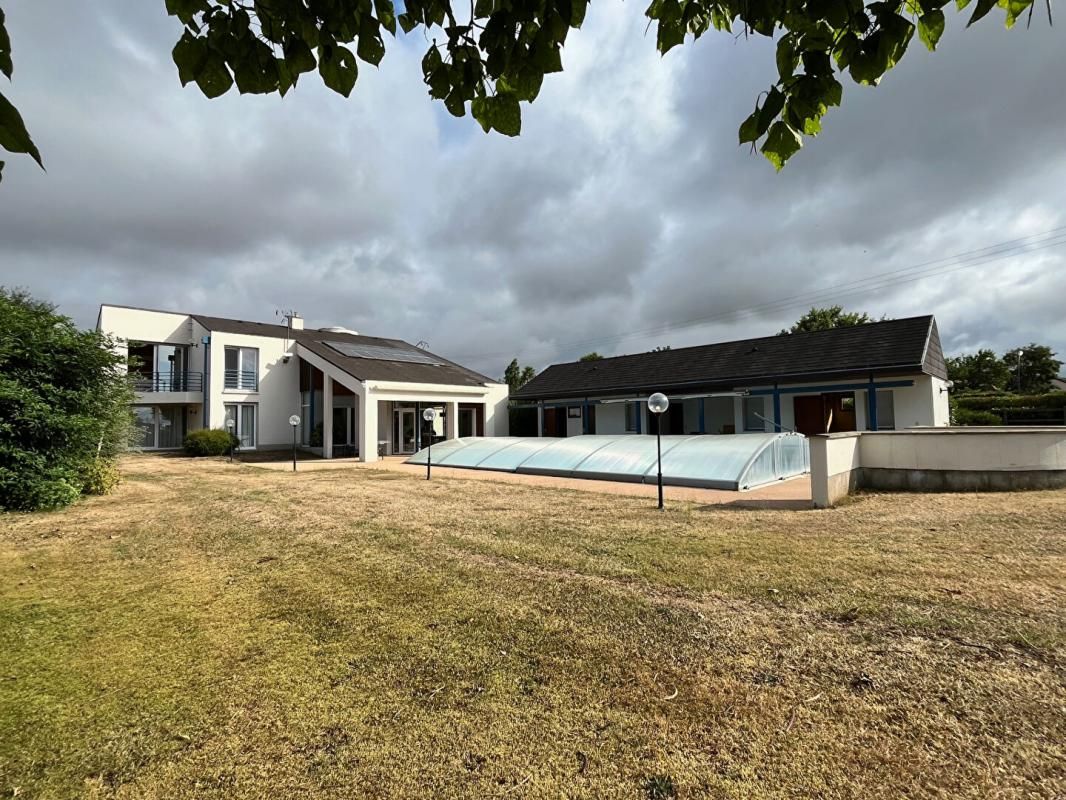 AVERMES Maison Avermes piscine tennis chauffage géothermie 2