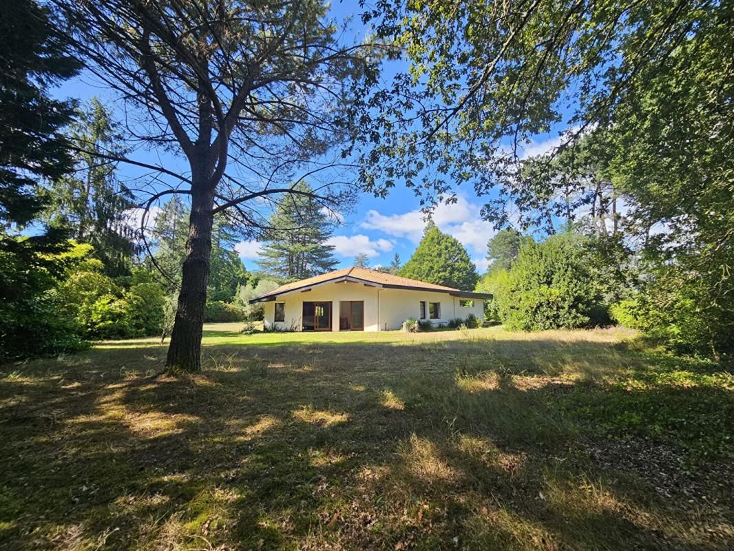 SAINT-PAUL-LES-DAX Villa d'architecte 6 pièce(s) 225 m2 2