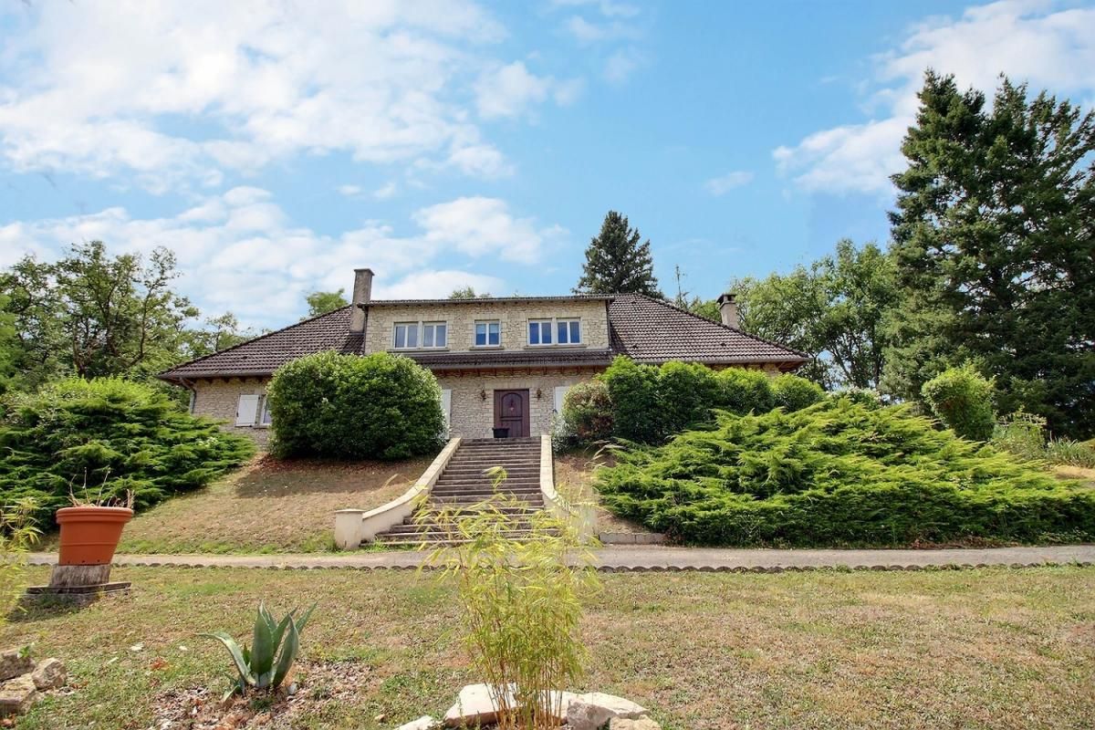 BRIVE-LA-GAILLARDE Grande Maison familiale 7 pièces-Terrain 5000m²-Vue imprenable-5 minutes de Brive Ouest 2