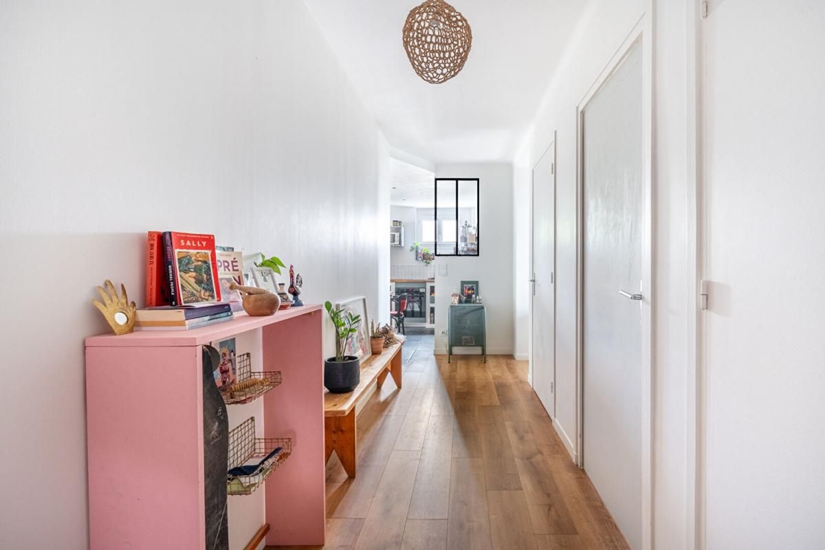 Bel Appartement lumineux T3 de 70m² avec balcon et deux places de stationnement