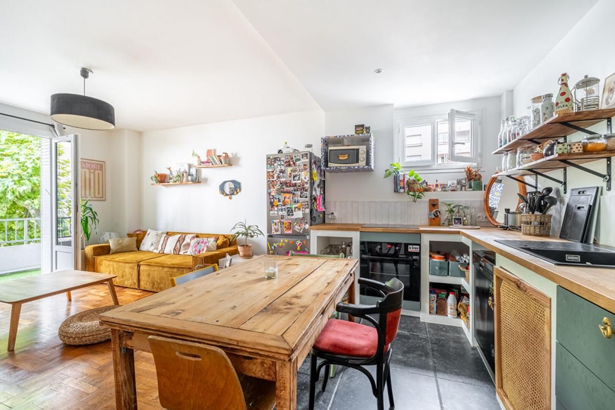 LYON-7E-ARRONDISSEMENT Bel Appartement lumineux T3 de 70m² avec balcon et deux places de stationnement 3
