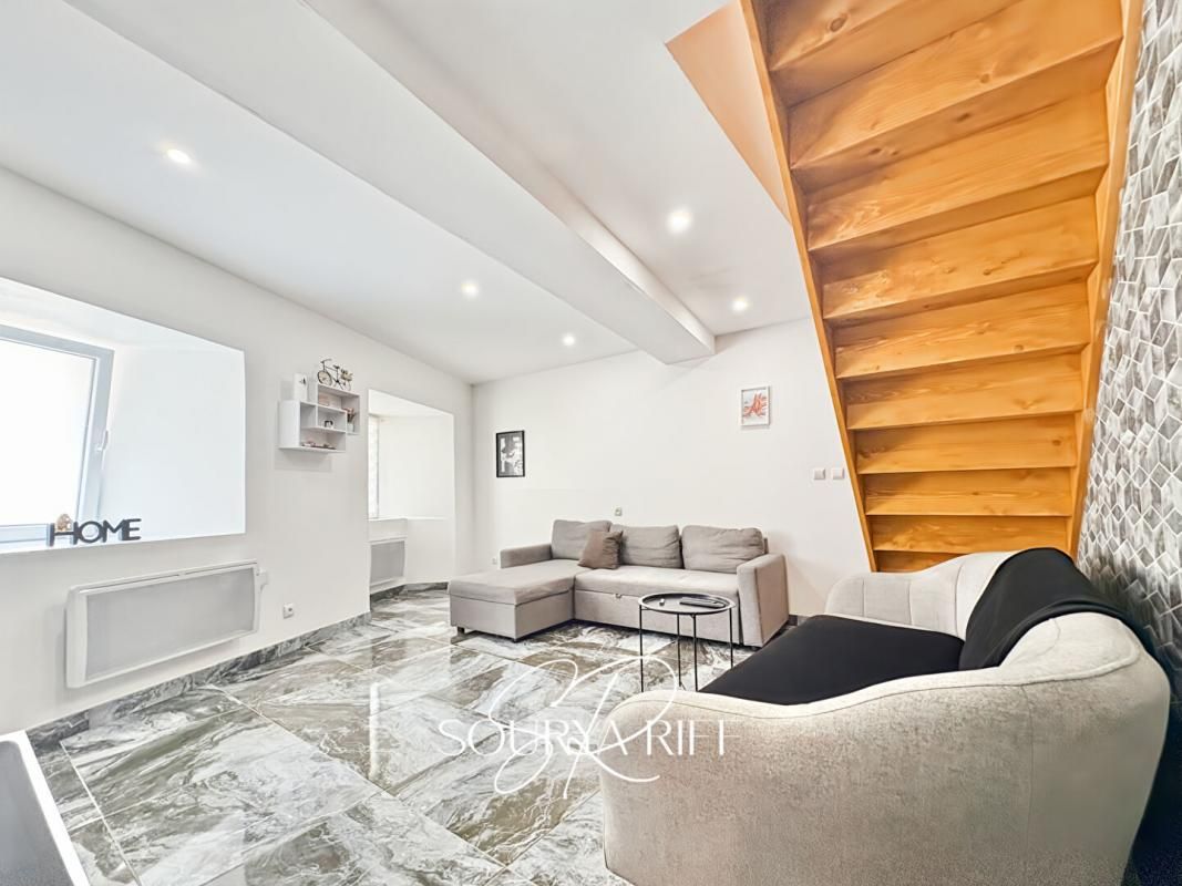 LIMOUX Maison de village rénovée avec caractère 123 m² 2