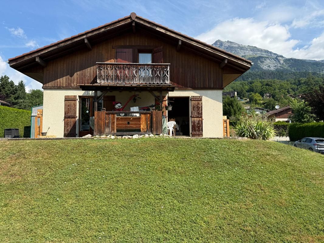 PASSY PASSY PLAINE Maison 105 M2 sur 740 M2 de terrain , 420 000 euros 1