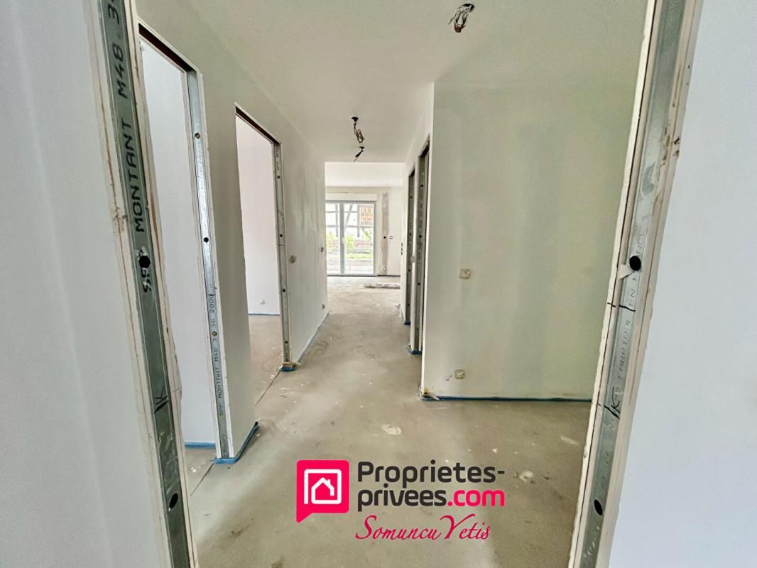STRASBOURG À vendre Appartement 4 pièces 73 m² avec terrasse - 1er étage avec ascenseur 3