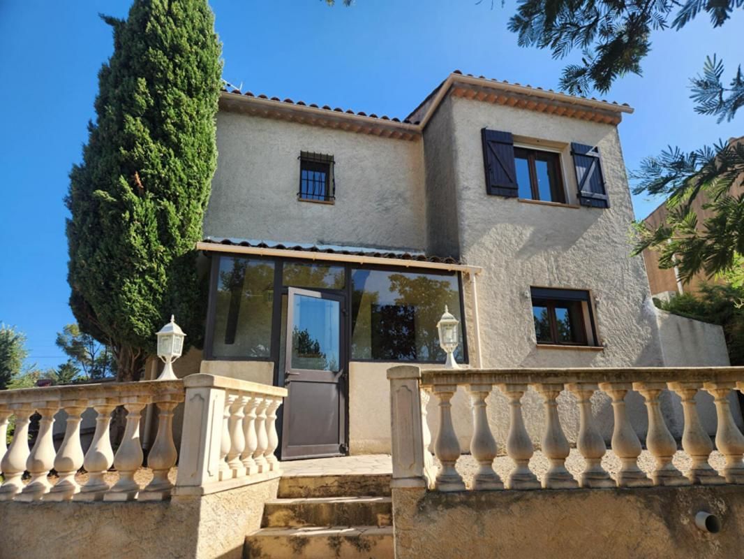 SAINT-RAPHAEL Maison Boulouris 4 pièces 82 m2- VERANDA- SOUS-SOL- JARDIN 3