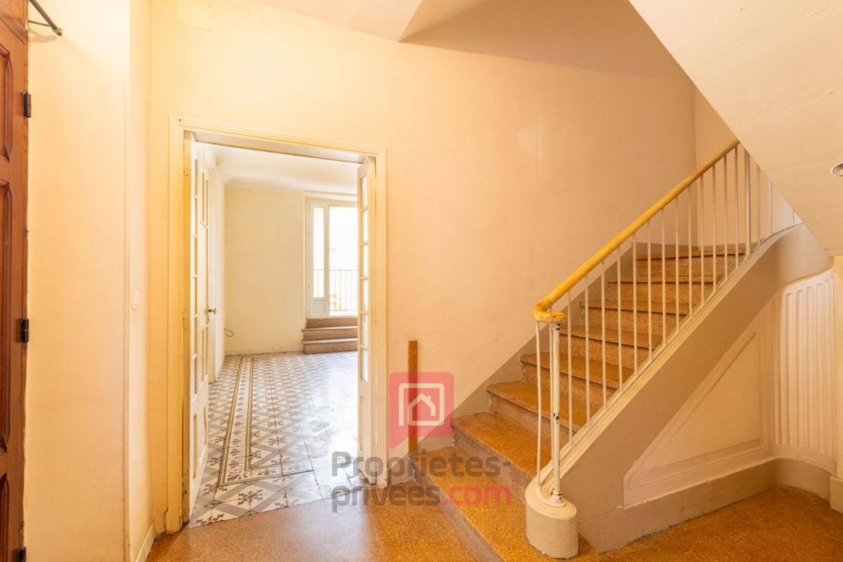 BEAUMES-DE-VENISE RARISSIME - Maison de village 6 pièce(s) 115 m2 avec garage de 75m2 3