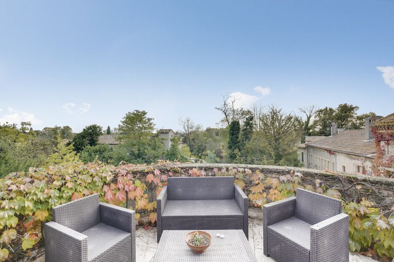 LE PONTET Appartement Avignon avec terrasse 5 pièce(s) 399 000 4
