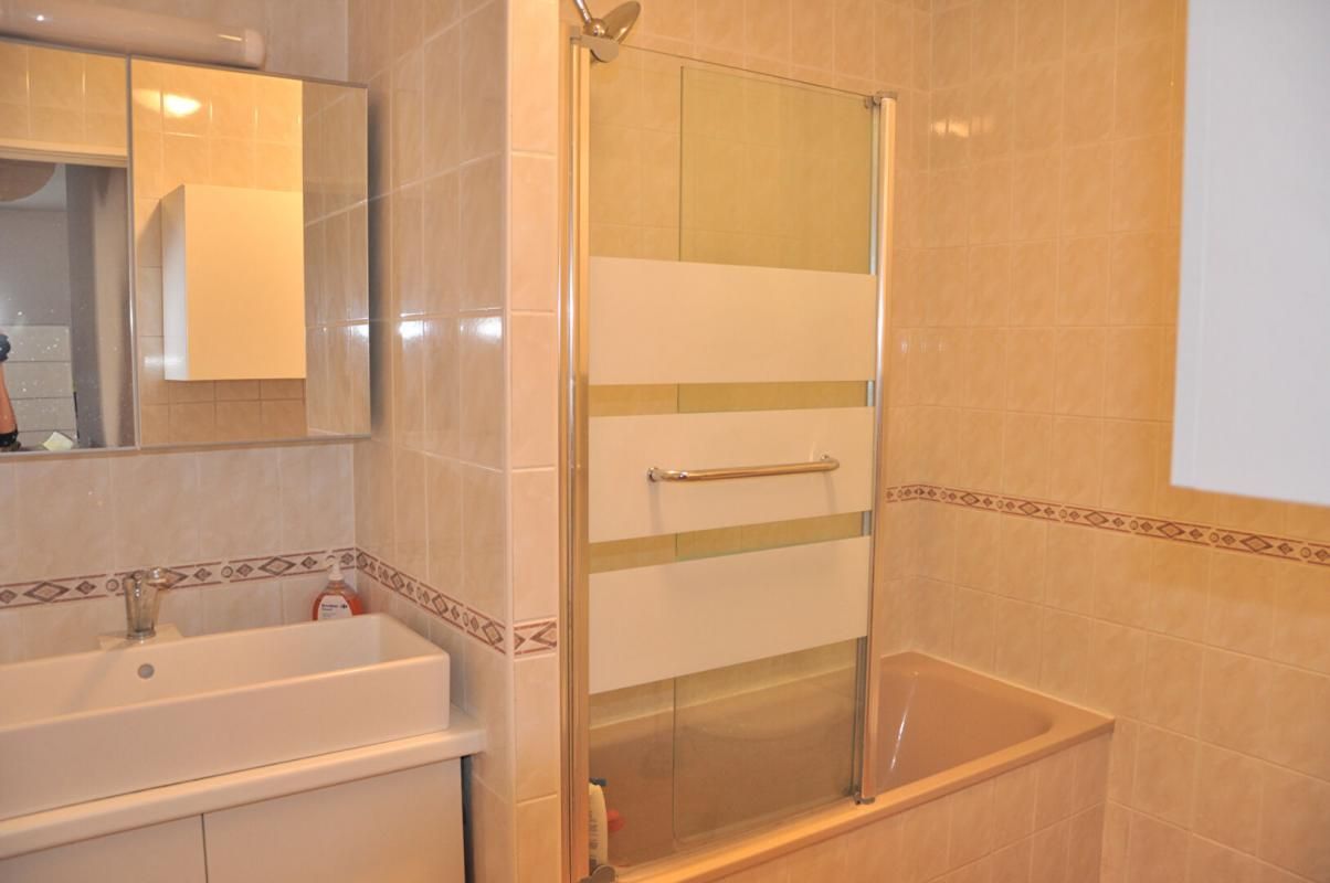 PAULHAN Vente 3 pieces avec garage 40m2 3