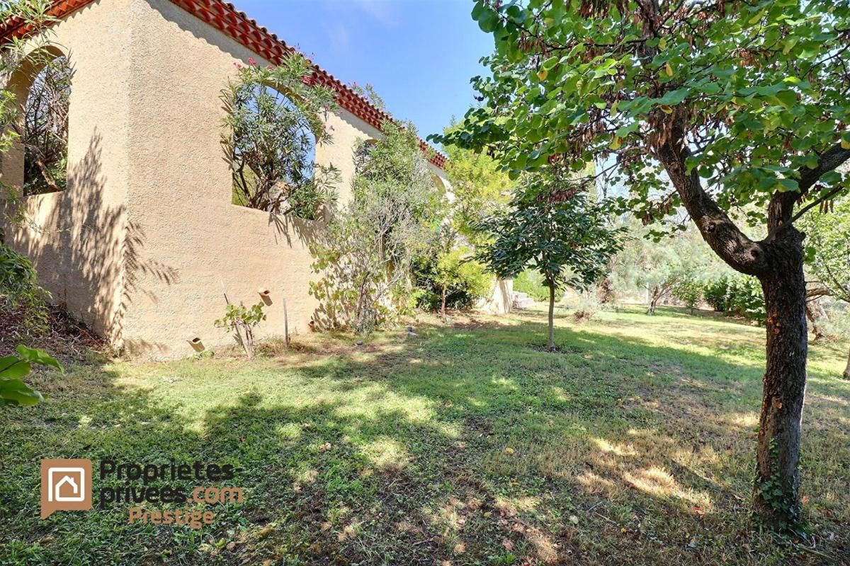 NIMES Nimes , quartier CIGALE, 10 pièce(s) 220 m2 3