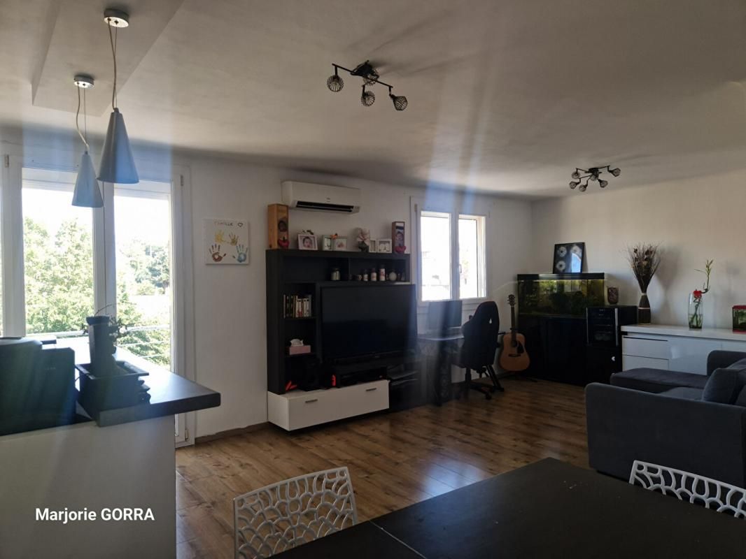 MARSEILLE-4E-ARRONDISSEMENT APPARTEMENT T4 +CAVE 3