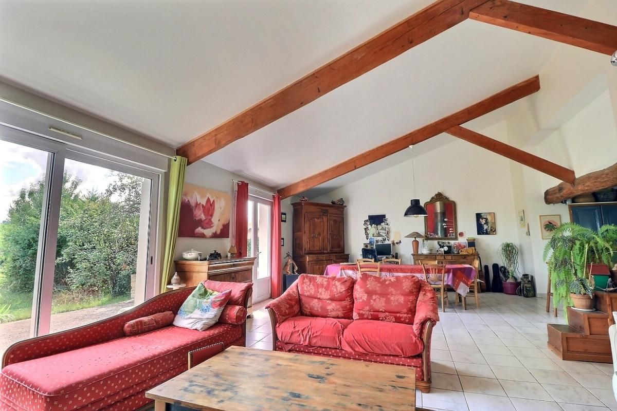 CHANES Maison en pierre 2