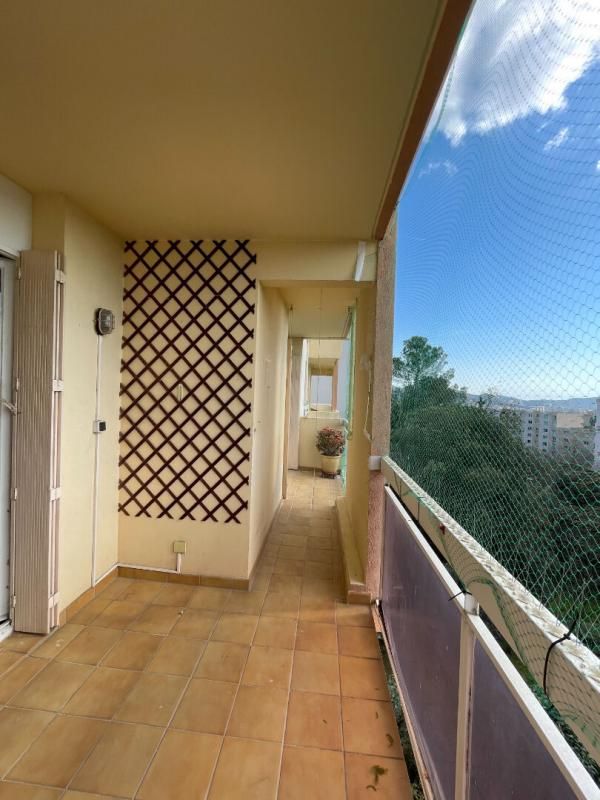 MARSEILLE-12E-ARRONDISSEMENT APPARTEMENT 5 pièce(s) avec vue dégagée 3