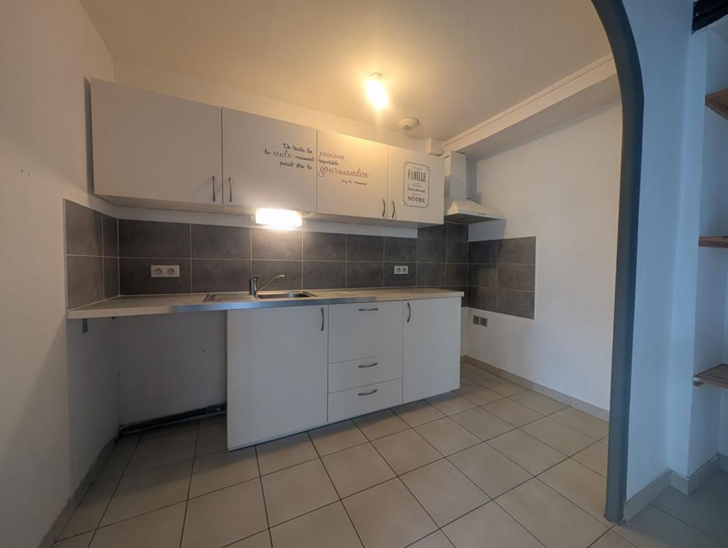 BOURGUEIL EXCLUSIVITE - A LOUER MAISON DE VILLE 3/4 PIECES - 85 m² 37140 BOURGUEIL 4