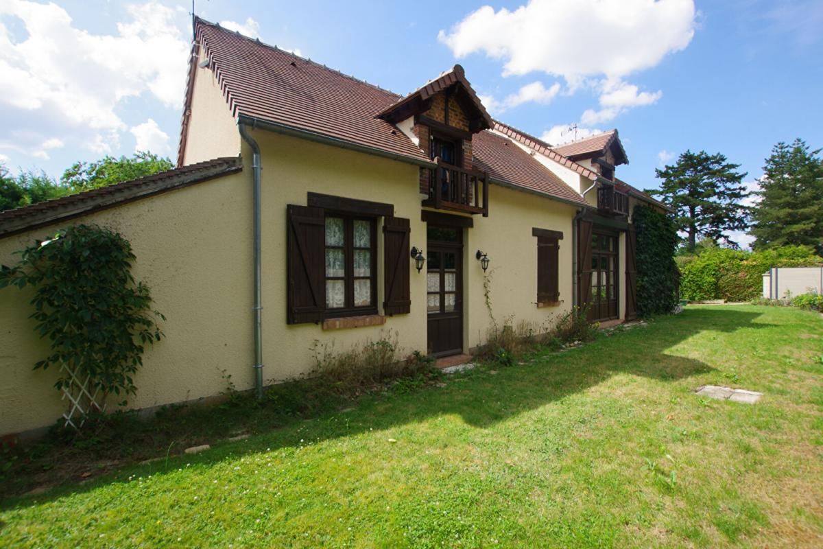 SAINTE-GENEVIEVE-DES-BOIS Maison Sainte Genevieve Des Bois 2