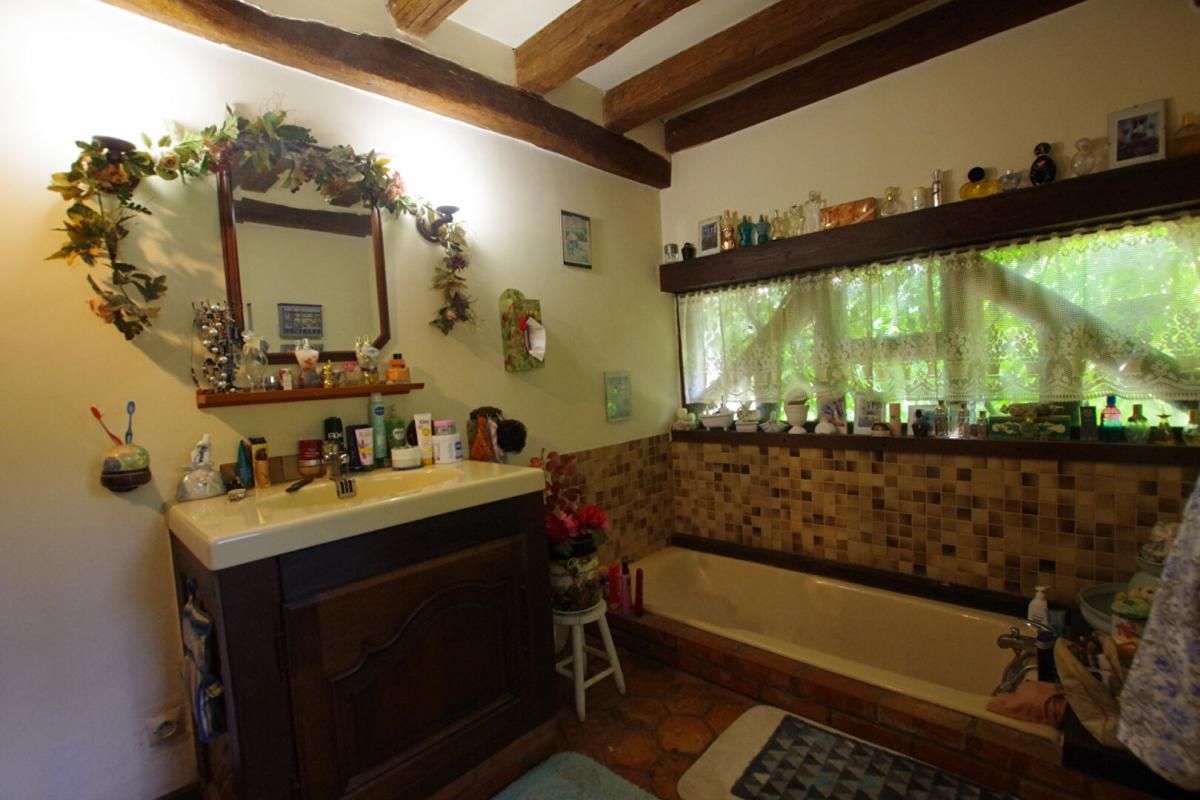 SAINTE-GENEVIEVE-DES-BOIS Maison Sainte Genevieve Des Bois 4