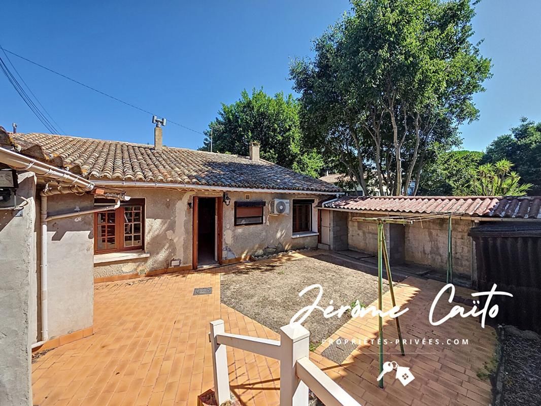 NIMES Maison Nimes 2 pièce(s) 54 m2 1