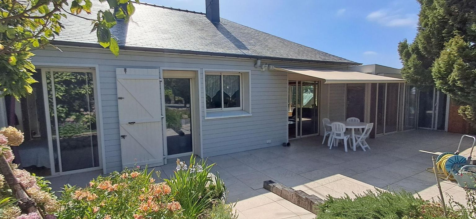 LAVAL Maison Laval 6 pièce(s) 136 m2 2