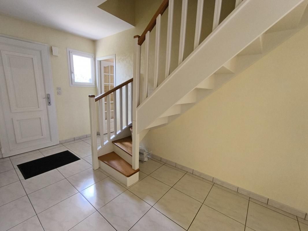 ALENCON Maison mitoyenne 91.8 m² 3