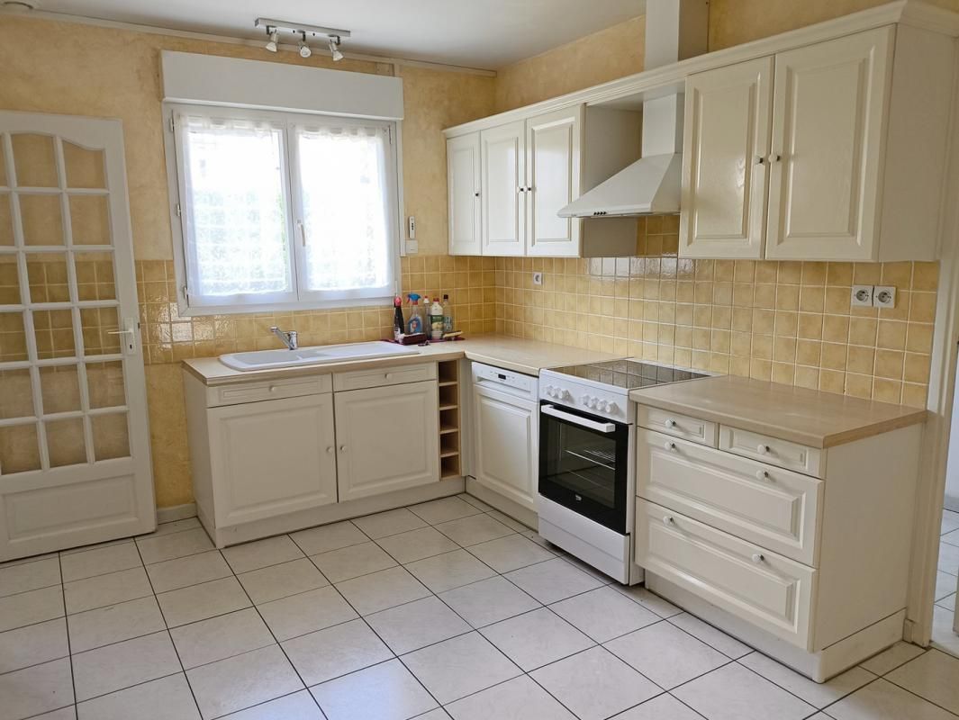 ALENCON Maison mitoyenne 91.8 m² 4