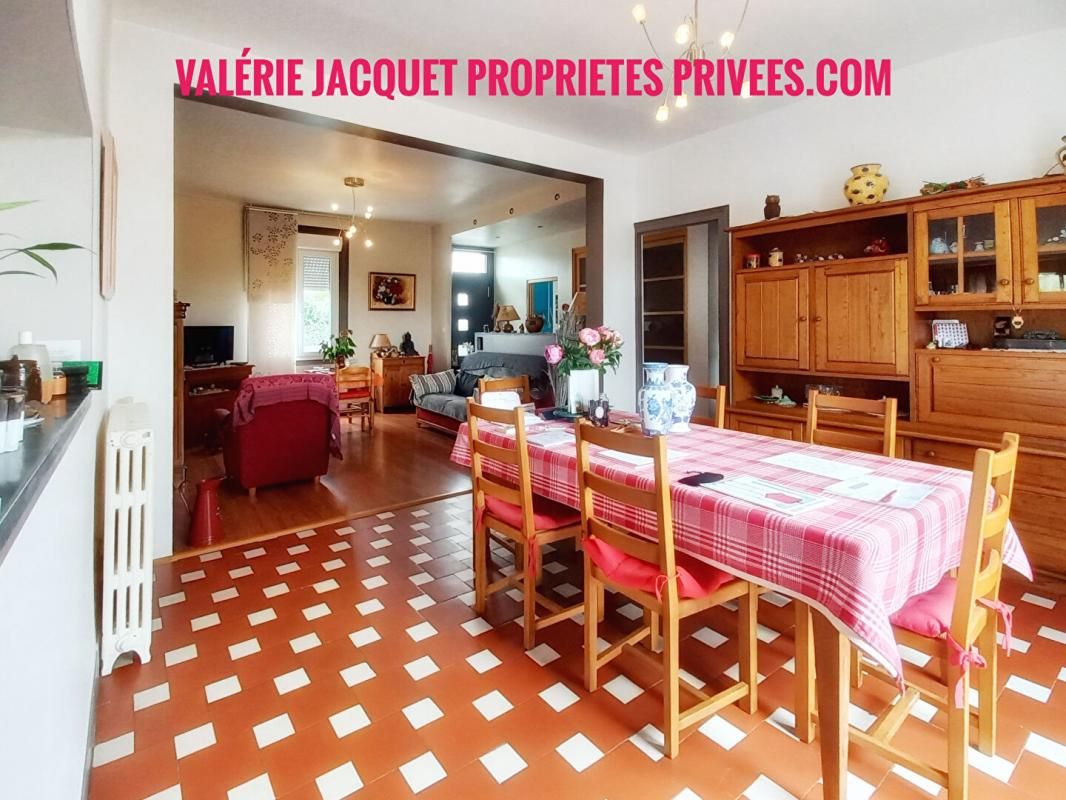 COUTRAS Maison familiale prête à vivre au coeur de Coutras 3