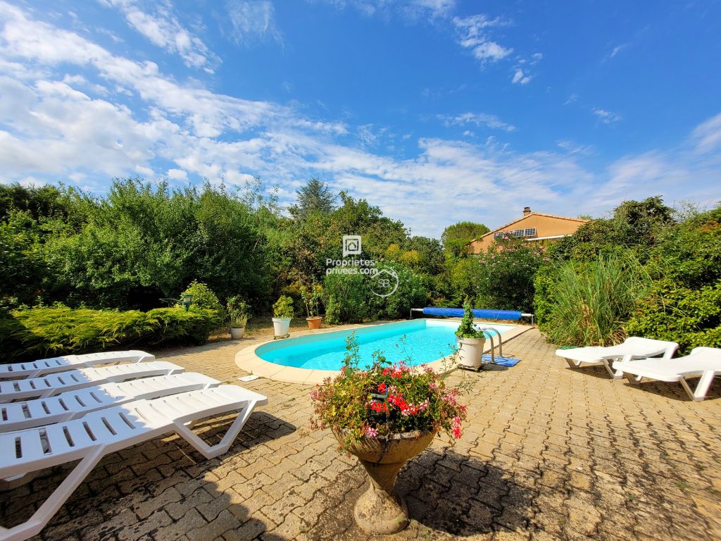 RUOMS Maison Ruoms 9 pièce(s) 235 m2 + Gîtes rentables + piscine | Revenus garantis en Sud Ardèche 1