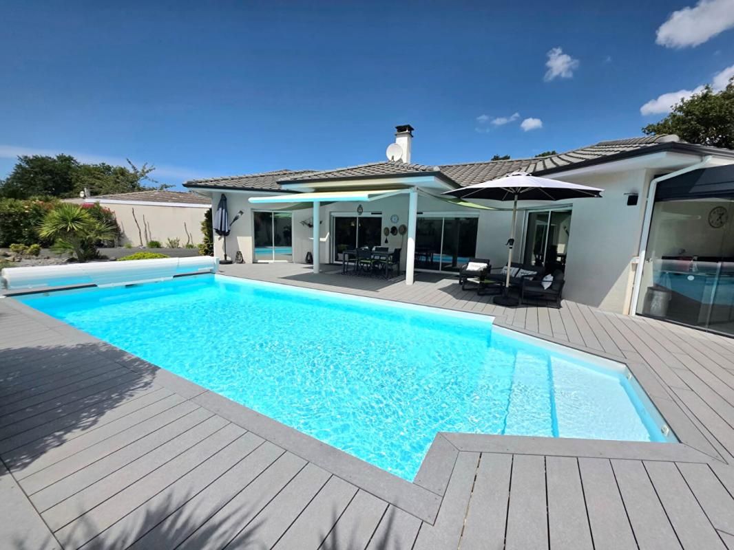ANDERNOS-LES-BAINS Maison Andernos Les Bains 6 pièce(s) 150 m2 1